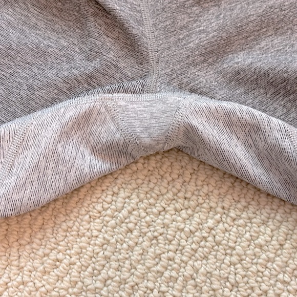 Outdoor Voices Two-Tone Warmup Crop XS - Picture 6 of 6